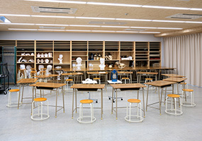 Fine-art classroom